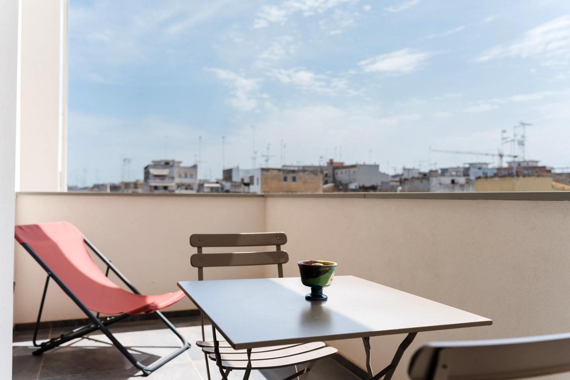 Glass House - Smart Rooms & Parking Lecce Zewnętrze zdjęcie