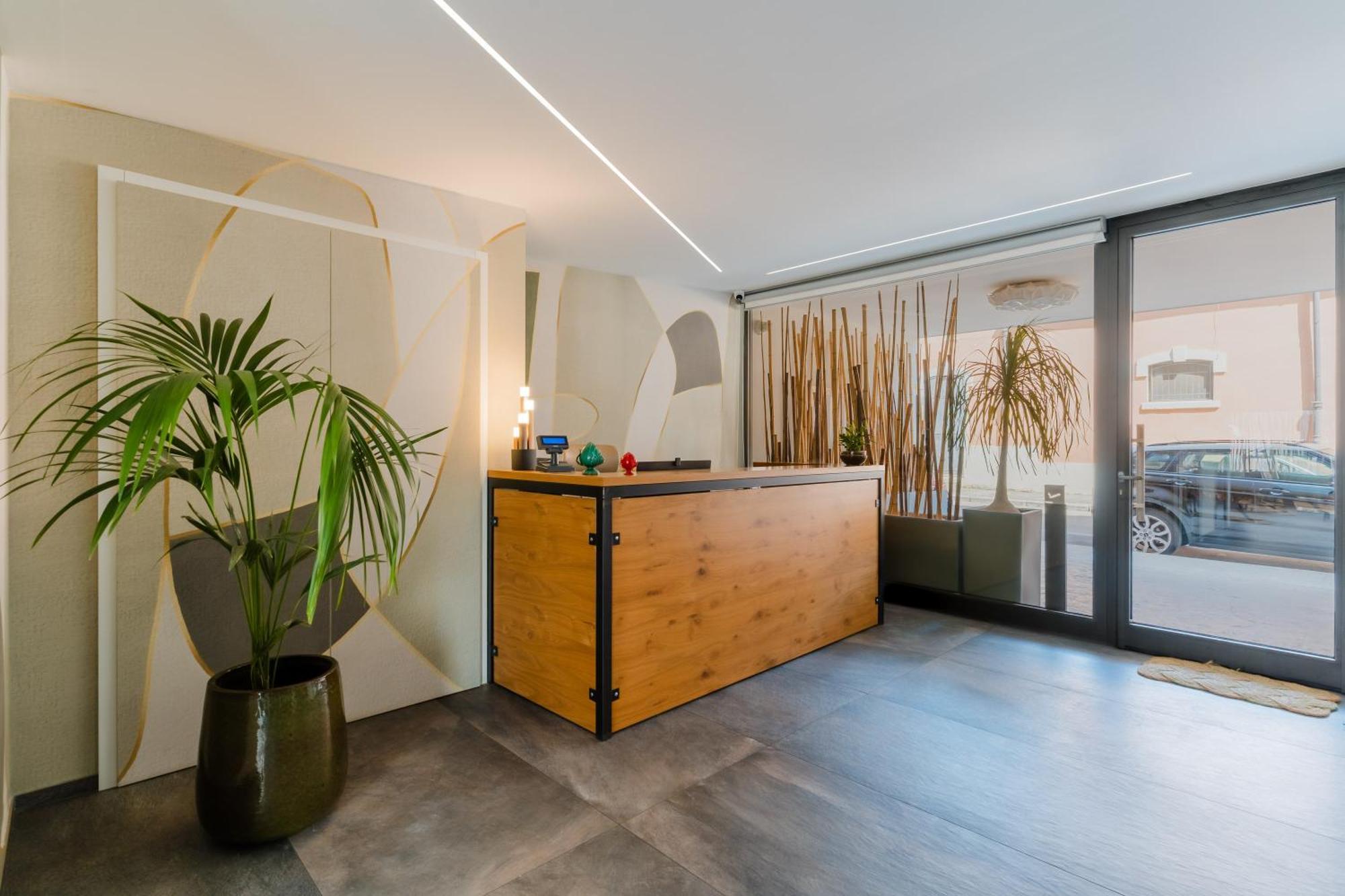 Glass House - Smart Rooms & Parking Lecce Zewnętrze zdjęcie