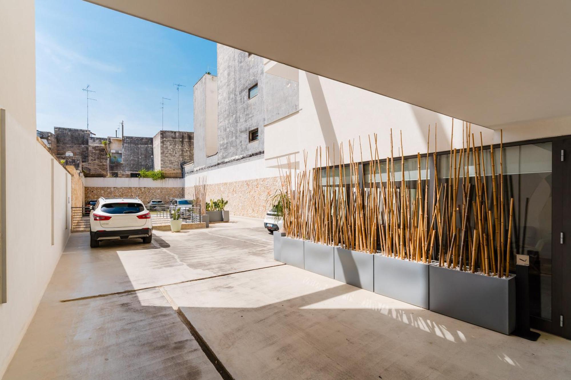Glass House - Smart Rooms & Parking Lecce Zewnętrze zdjęcie